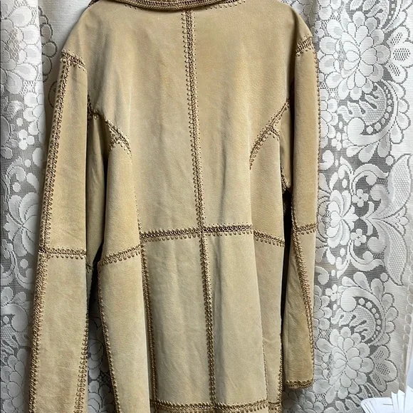 70's Vintage suede leather jacket. Boho style in pristine condition. - Picture 6 of 8